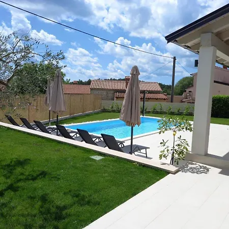 House House Milotici Holiday home *